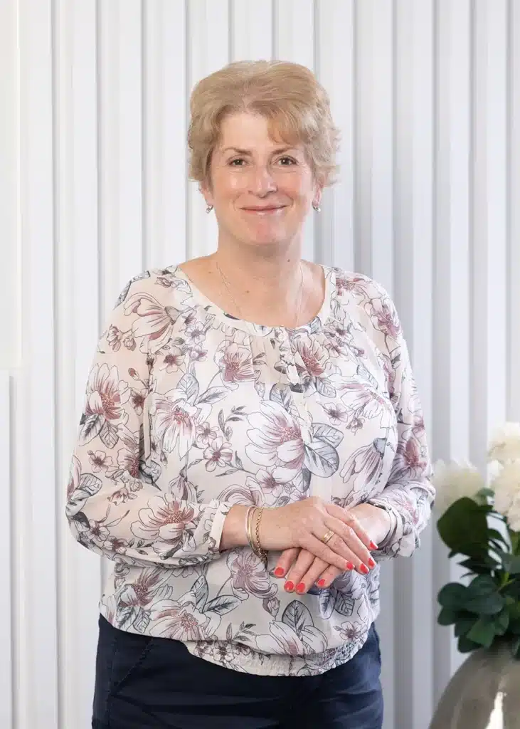 Angela Rowson